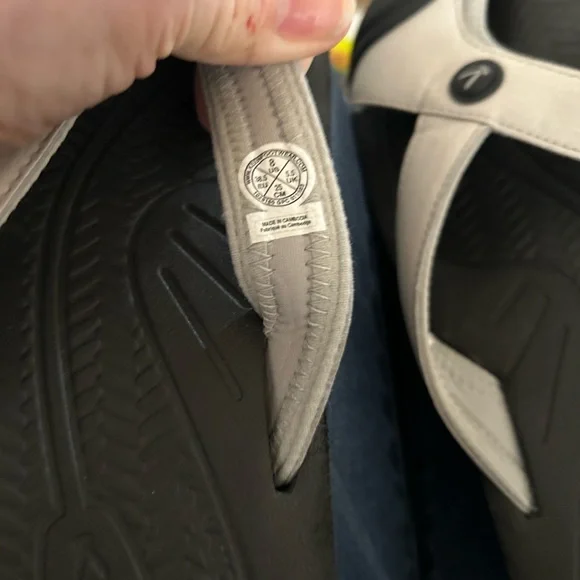 Keen Vapor Barbados Light Gray Sz 8   Flip Flop Sandal - Picture 6 of 6